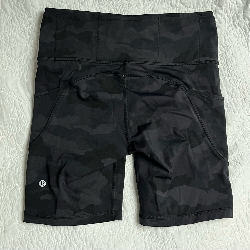 Lululemon Wunder Train Bike Shorts. Camo design. Size 8.